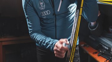 Toni mit Langlaufski