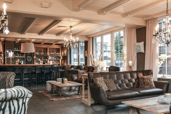 Gemütliche Bar im Q! Maria Theresia Hotel