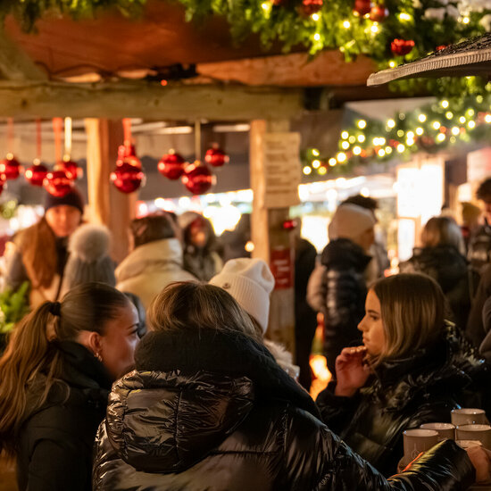 Besucher am Kitzbüheler Advent