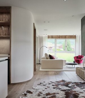 Suite 209 Wohn-Essbereich (Mittel)