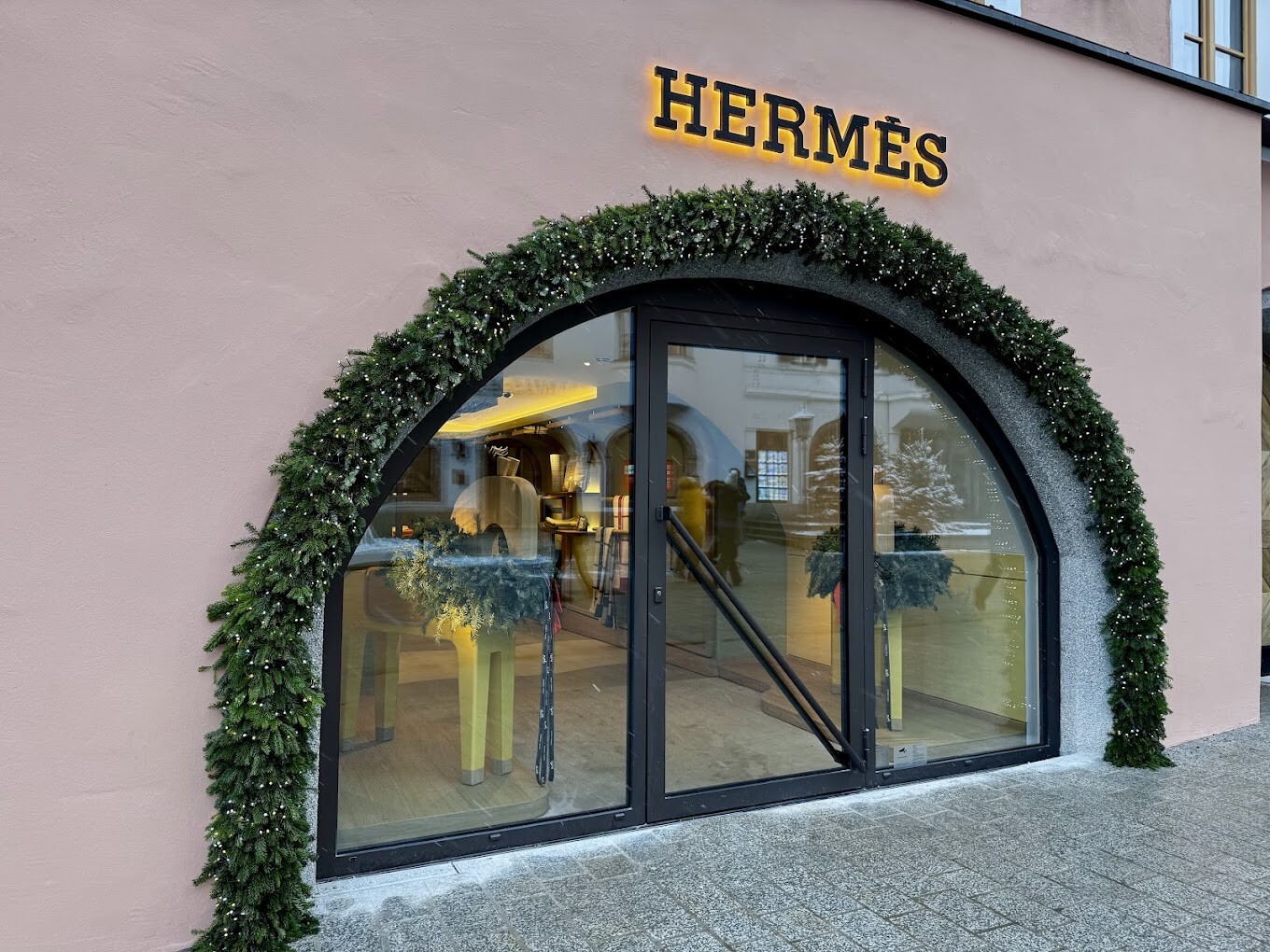 Hermès