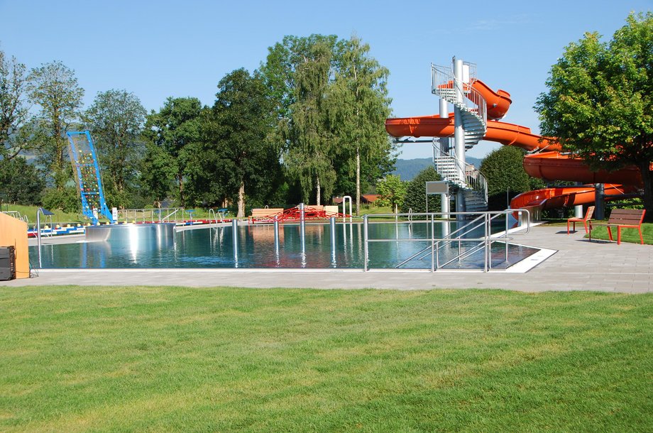 Schwimmbad.jpg