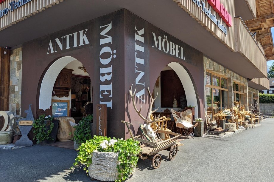 Antikmoebel.jpg
