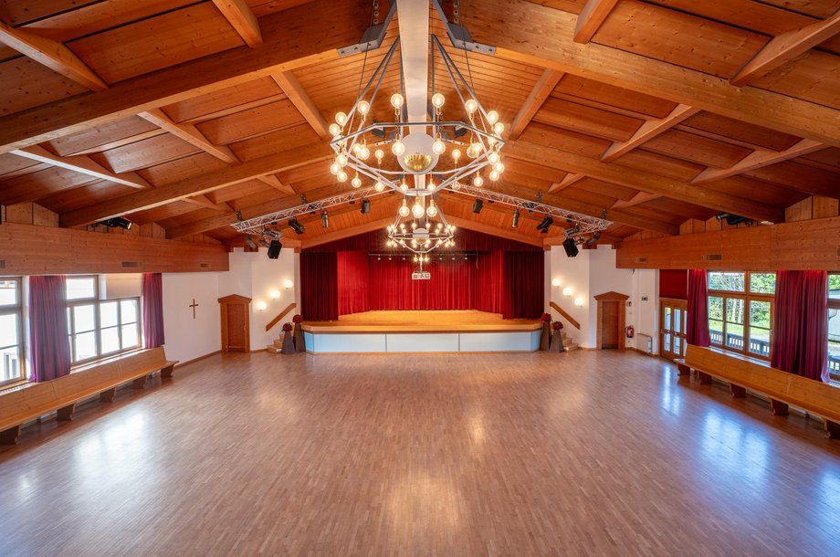 Saal.jpg