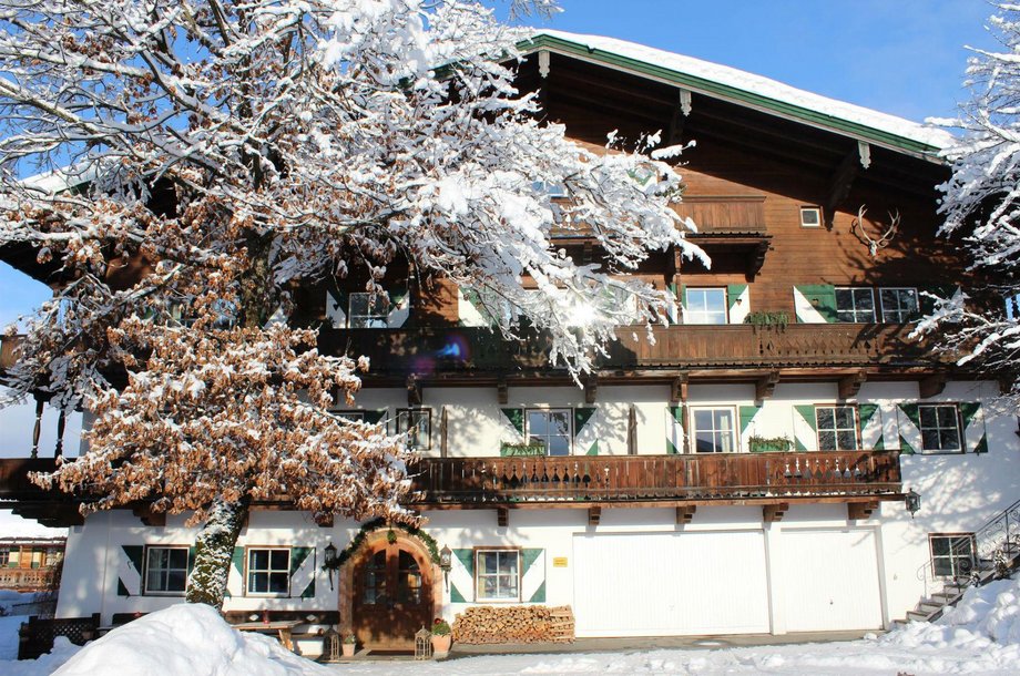 Roemerhof-Winter.jpg