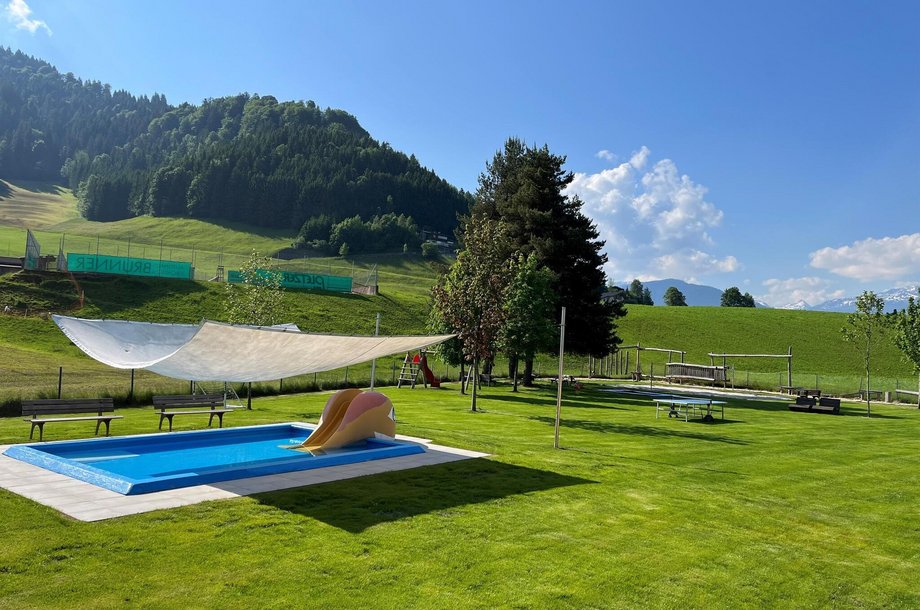 Schwimmbad-Itter4-cClarissaGuennewig.jpg