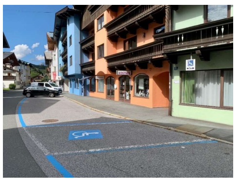 Behindertenparkplatz-Im-Griess-29.png
