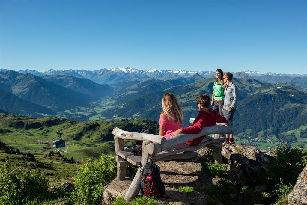 [Translate to EN:] Wanderspaß mit der Familie 