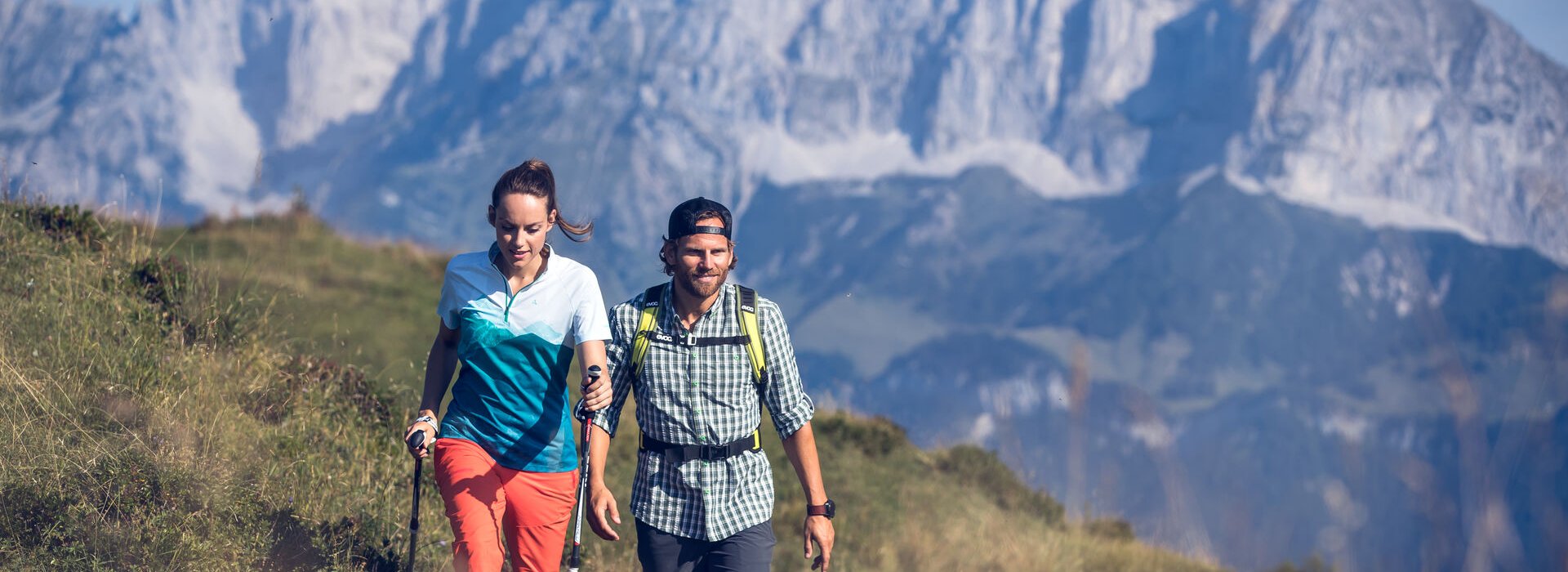 [Translate to EN:] Wandern in der Kitzbüheler Bergwelt 