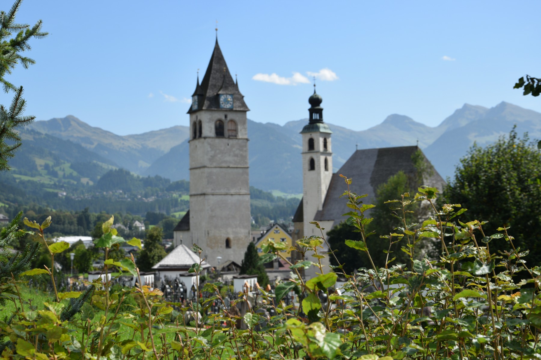 ©Kitzbühel Tourismus - Blick auf die Liebfrauen- und Pfarrkirche