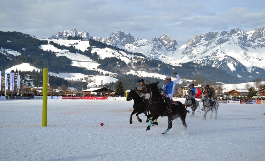 Für Reiter und Pferd eine Herausforderung - Foto© Kitzbühel Tourismus 
