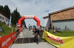 Mountainbike Rennen Hahnenkamm Zieleinfahrt 